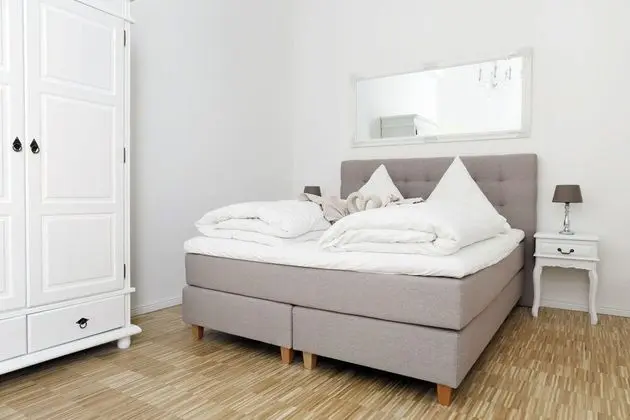 Apart Daire, 6 Yatak Odası (SC 5/6)