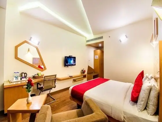 Deluxe Oda, 1 Çift Kişilik Yatak, Sigara İçilebilir, Tepe Manzaralı