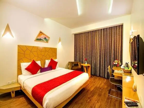 Deluxe Oda, 1 Çift Kişilik Yatak, Sigara İçilebilir, Tepe Manzaralı