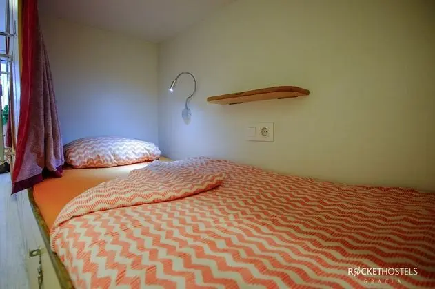 Ortak Ranzalı Oda, Ortak Banyo (16 pax)