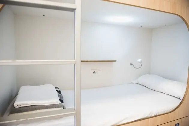 Ortak Ranzalı Oda, Ortak Banyo (8 pax)