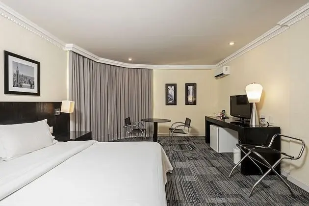 Luxury Tek Büyük Yataklı Oda