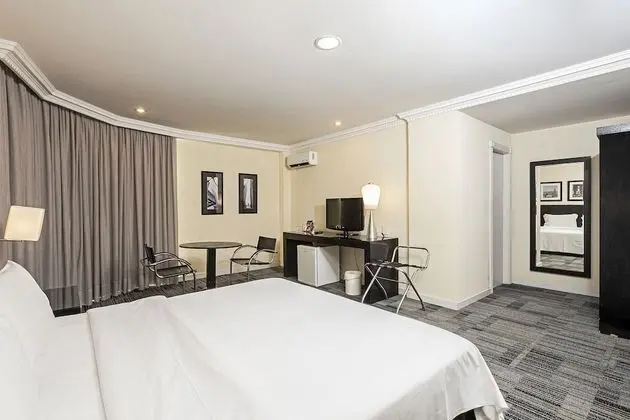 Luxury Tek Büyük Yataklı Oda
