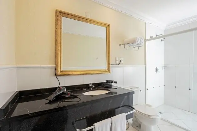 Luxury Tek Büyük Yataklı Oda