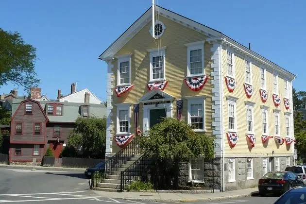 Ev (Rockmere Inn)