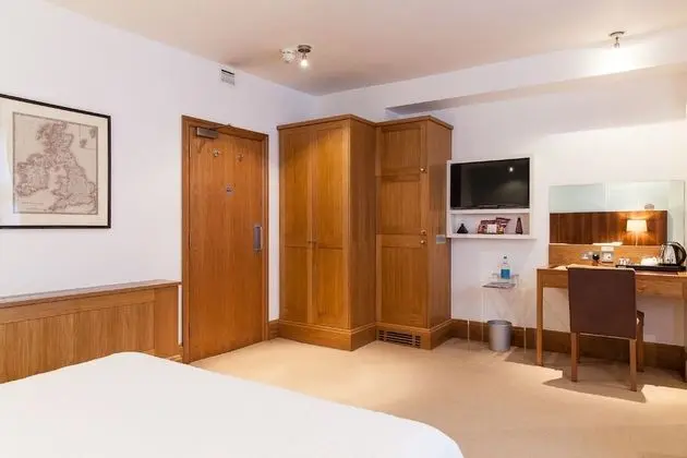 Deluxe Tek Büyük Yataklı Oda