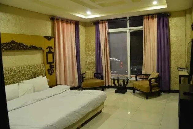 Tek Büyük Yataklı Oda