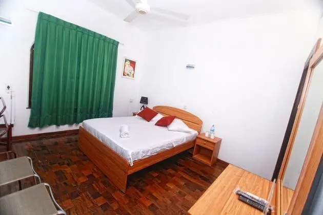 Basic İki Ayrı Yataklı Oda, Ortak Banyo, Bahçe Manzaralı