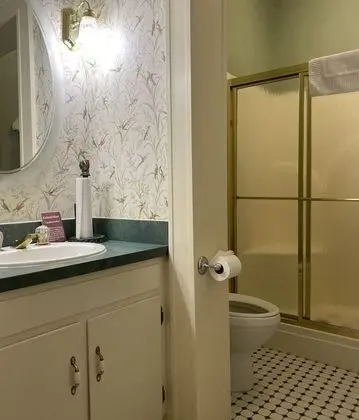 Basic Tek Kişilik Oda, 1 Büyük (Queen) Boy Yatak