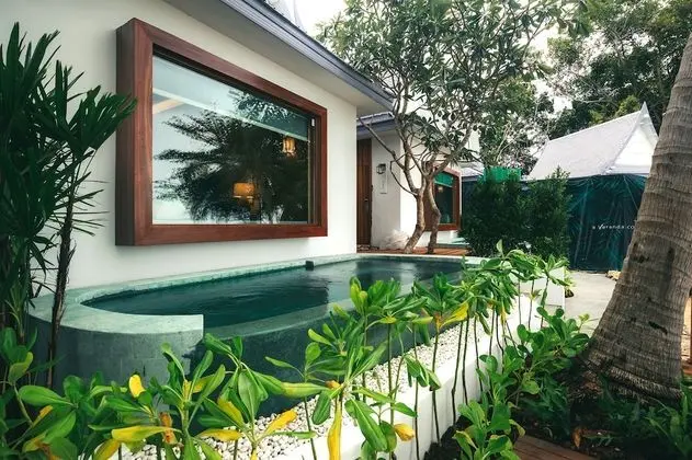 Premier Beachfront with Plunge Pool