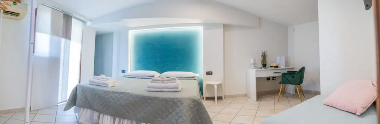 Comfort Üç Kişilik Oda, 1 Yatak Odası, Banyolu/Duşlu, Bahçe Manzaralı