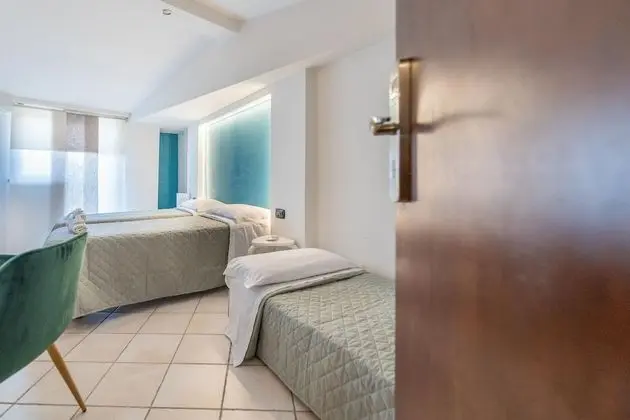 Comfort Üç Kişilik Oda, 1 Yatak Odası, Banyolu/Duşlu, Bahçe Manzaralı