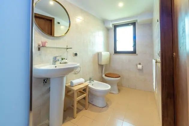 Comfort Üç Kişilik Oda, 1 Yatak Odası, Banyolu/Duşlu, Bahçe Manzaralı