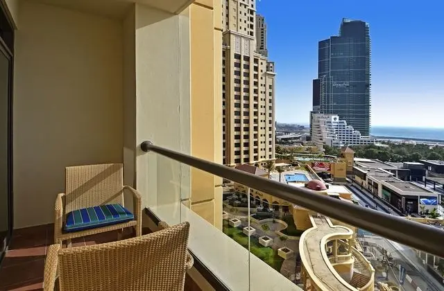2 Bedroom Apartment Sea View