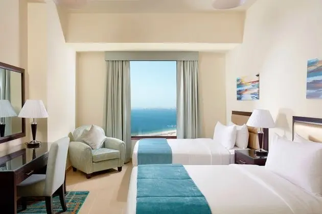 3 Bedroom Apartment Sea View