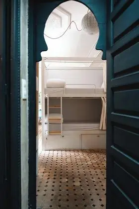 Bed in shared dorm of 8 mixed with private bathroom