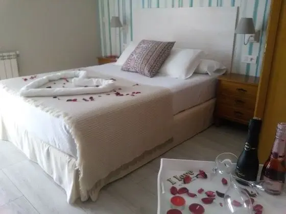 Romantic Tek Büyük Yataklı Oda