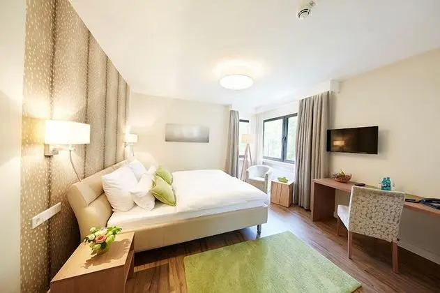 Tek Büyük Yataklı Oda, Balkon