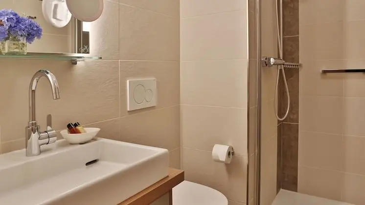 Tek Büyük Yataklı Oda, Teras