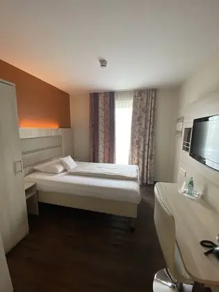 Tek Kişilik Oda, 1 Tek Kişilik Yatak