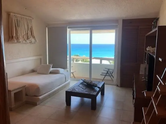 3811: Family Loft, 2 Double Beds, Sea View, Beachfront