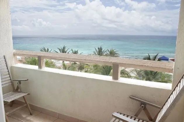 3811: Family Loft, 2 Double Beds, Sea View, Beachfront