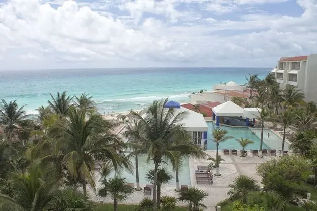 3811: Family Loft, 2 Double Beds, Sea View, Beachfront