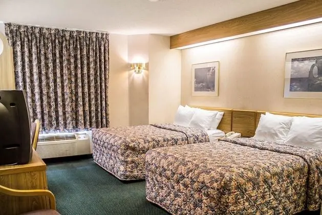 2 Double Beds, Efficiency, Suite, Nonsmoking, Hearing Accessible