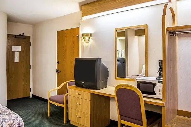 2 Double Beds, Efficiency, Suite, Nonsmoking, Hearing Accessible