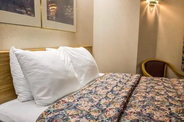 Oda, 1 Büyük (Queen) Boy Yatak, Engellilere Uygun, Sigara İçilmez