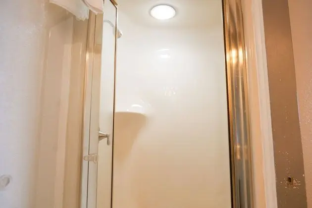 Oda, 2 Çift Kişilik Yatak, Sigara İçilmez