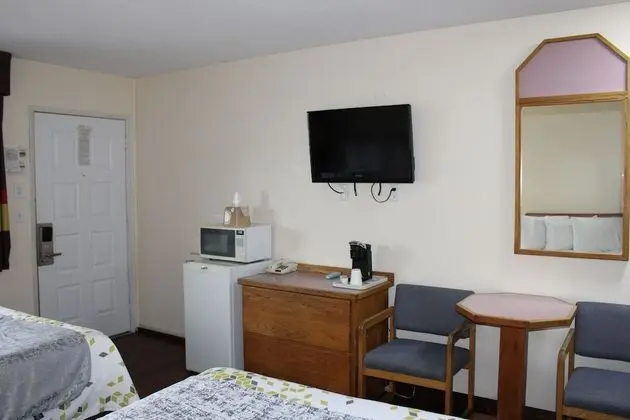 Oda, 2 Büyük (Queen) Boy Yatak, Sigara İçilmez