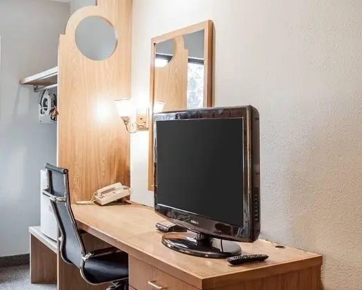 Oda, 2 Büyük (Queen) Boy Yatak, Sigara İçilmez (Pet Friendly)