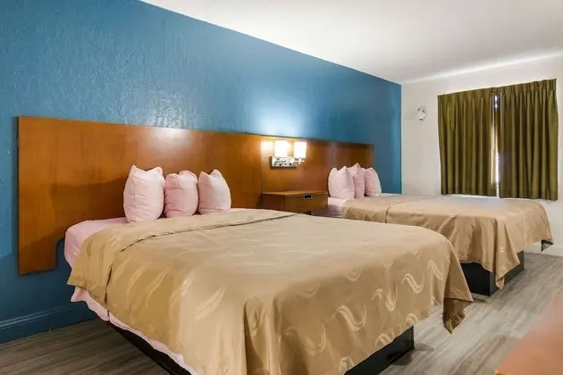 Standard Oda, 2 Büyük (Queen) Boy Yatak, Sigara İçilebilir