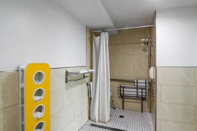 Standard Oda, 1 En Büyük (King) Boy Yatak, Engellilere Uygun, Sigara İçilmez