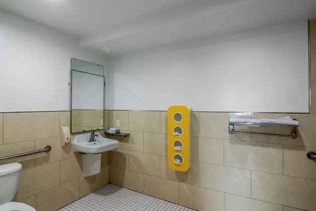 Standard Oda, 1 En Büyük (King) Boy Yatak, Engellilere Uygun, Sigara İçilmez