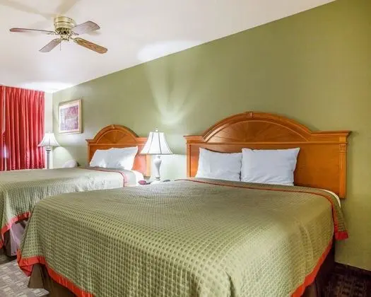 Standard Oda, 2 Büyük (Queen) Boy Yatak, Sigara İçilebilir