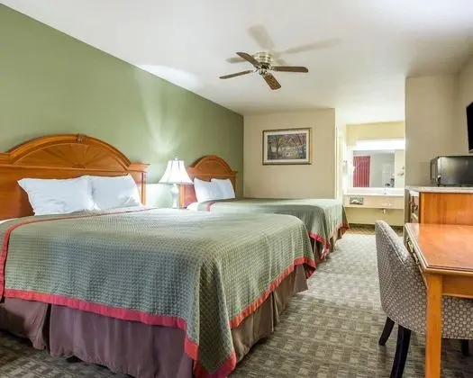 Standard Oda, 2 Büyük (Queen) Boy Yatak, Sigara İçilebilir