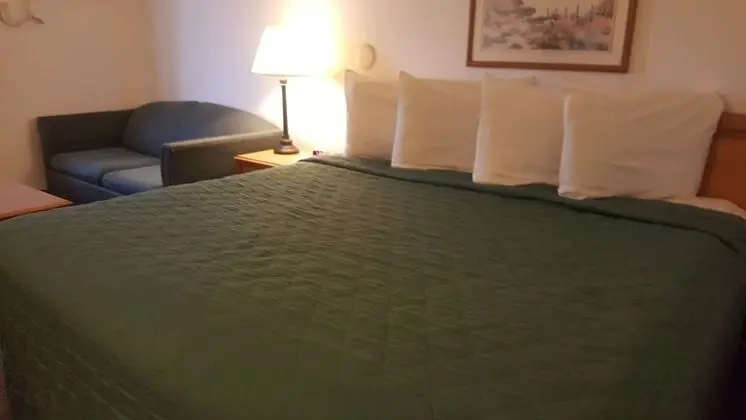 Süit, 1 En Büyük (King) Boy Yatak, Sigara İçilmez