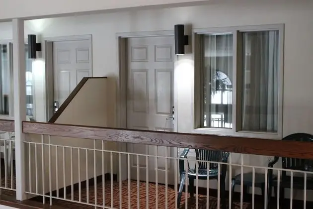 2 Queen Beds, Balcony, Nonsmoking
