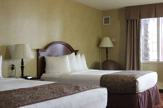 2 Queen Beds, Patio, Nonsmoking