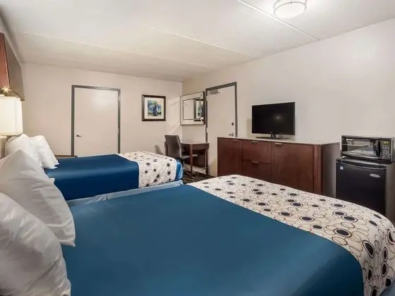 Oda, 2 Çift Kişilik Yatak, Engellilere Uygun, Sigara İçilmez