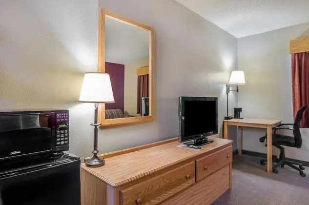 Standard Oda, 1 Büyük (Queen) Boy Yatak ve Çekyat, Sigara İçilmez