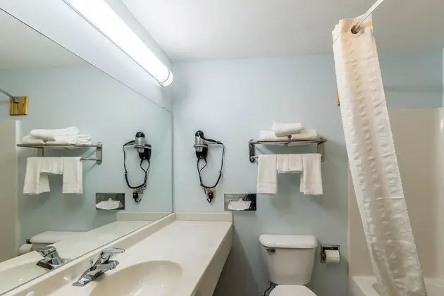 Standard Oda, 2 Büyük (Queen) Boy Yatak, Sigara İçilmez (Exterior Corrider)