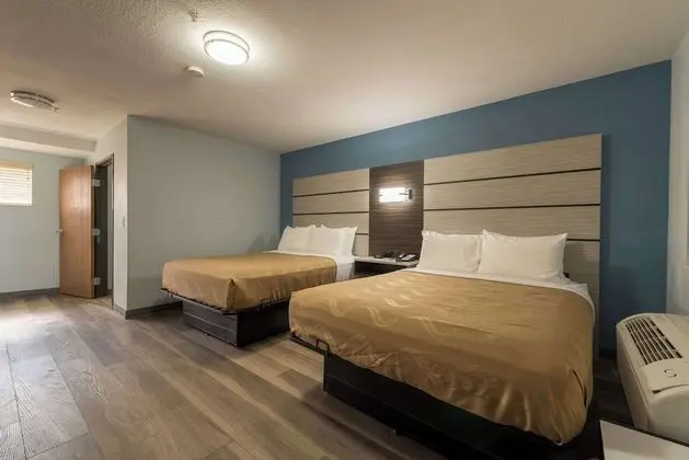 Oda, 2 Büyük (Queen) Boy Yatak, Engellilere Uygun, Sigara İçilmez (Pet Friendly, Bathtub)
