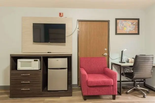 Oda, 2 Büyük (Queen) Boy Yatak, Engellilere Uygun, Sigara İçilmez (Pet Friendly, Bathtub)