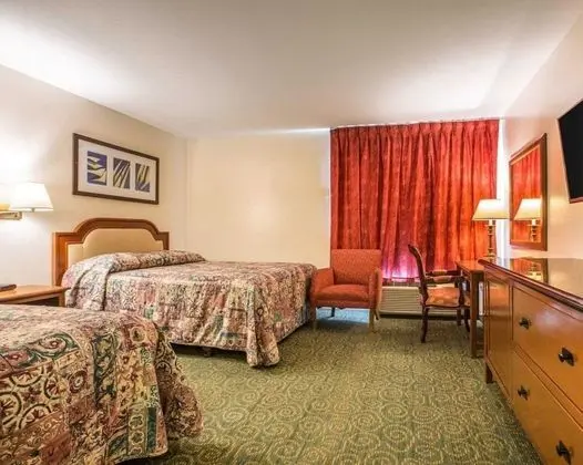 2 Queen Beds Non-Smoking