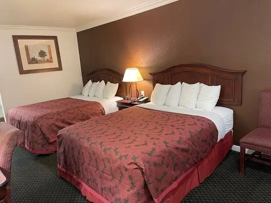 Standard Room, 2 Queen Beds, Accessible, Non Smoking