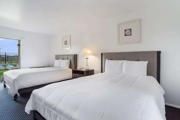 Oda, 2 Çift Kişilik Yatak, Engellilere Uygun, Sigara İçilmez