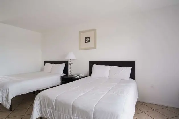 Oda, 2 Çift Kişilik Yatak, Engellilere Uygun, Sigara İçilmez